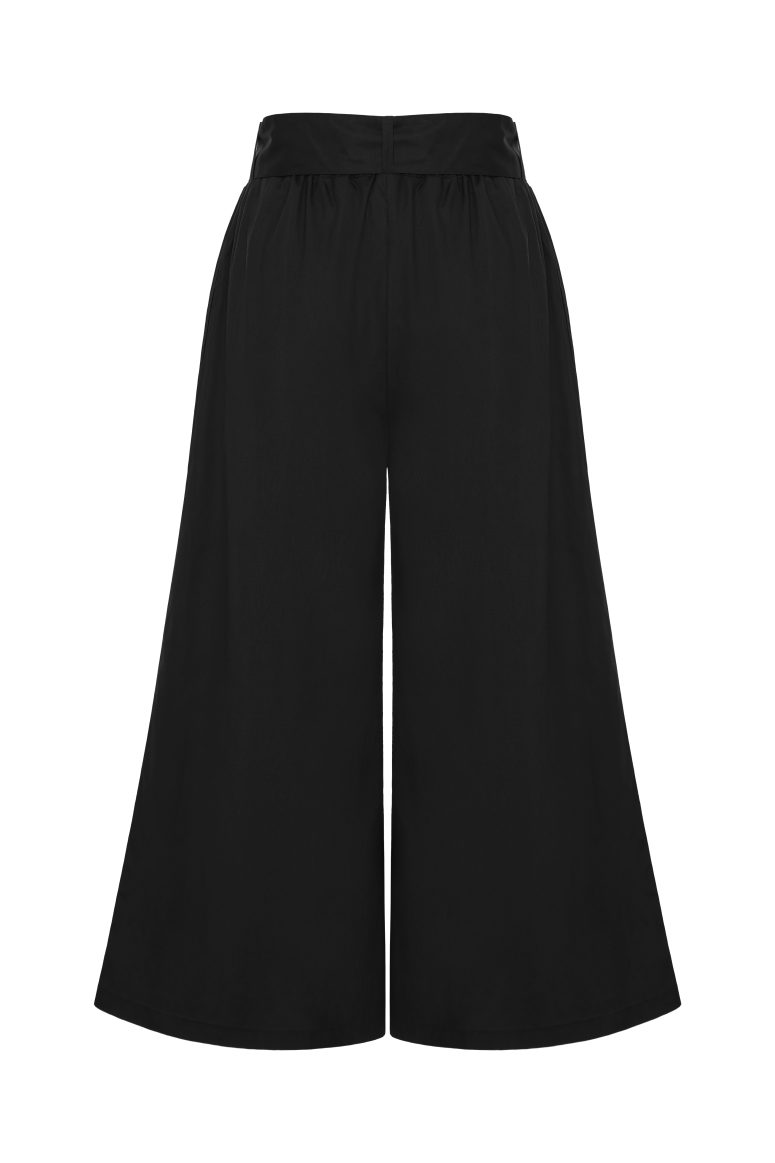 black trousers back side 100% organic cotton slow fashion